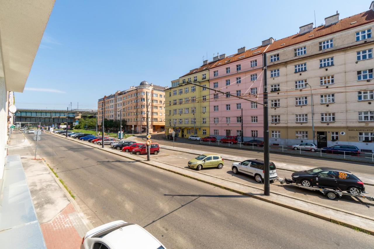 Brand New Two Room Apartment #34 With Free Secure Parking In The Center Prague Exterior photo